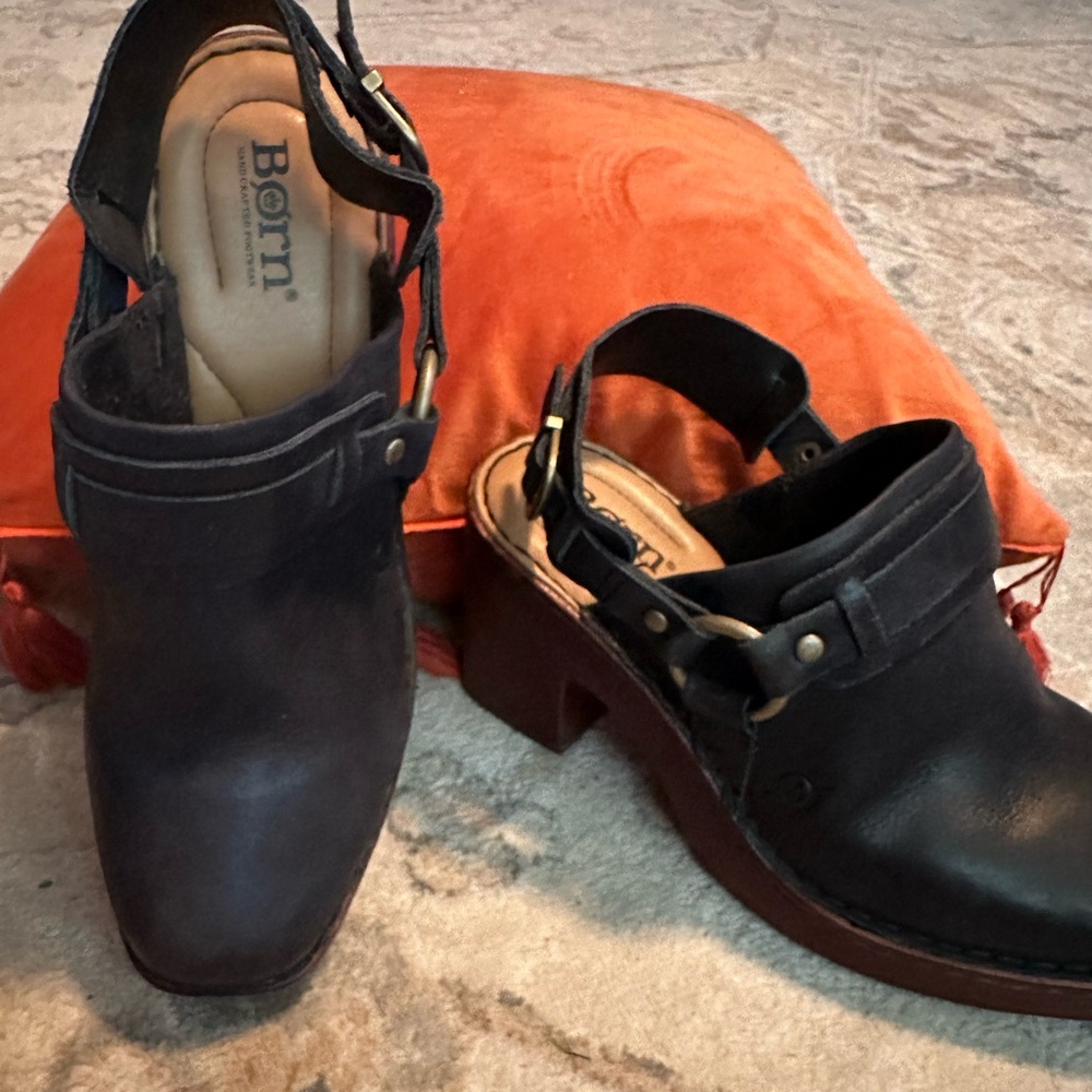 Born leather black wedges/wooden sole